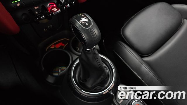 Mini Cooper 2017 — photo 9