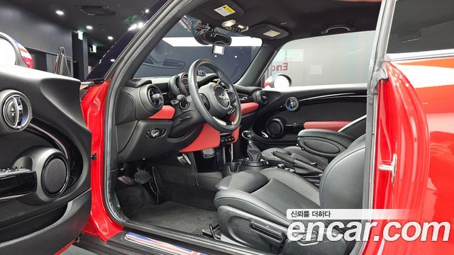 Mini Cooper 2017 — photo 10
