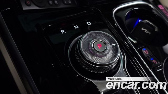 Kia Canival 2023 — photo 12