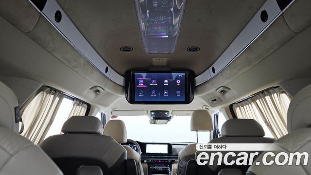 Kia Canival 2023 — photo 23
