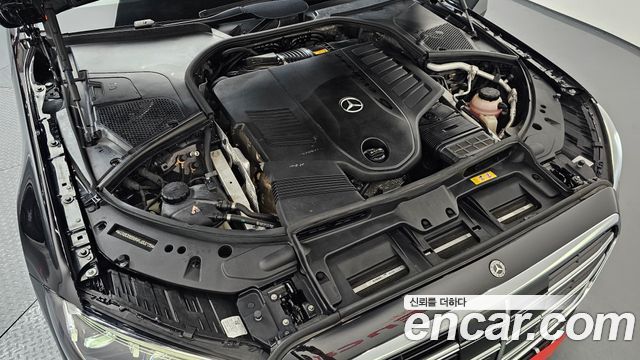 Mercedes-Benz S-Class 2022 — photo 6