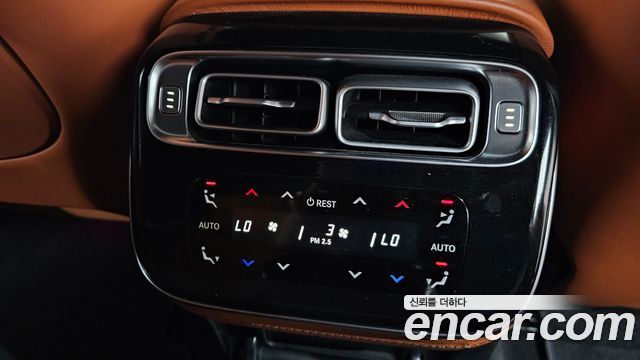 Mercedes-Benz S-Class 2022 — photo 33