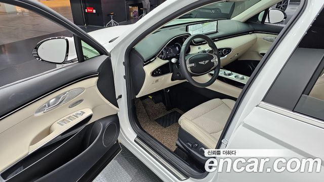 Genesis GV70 2024 — photo 10