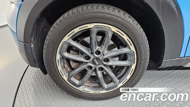 Mini Countryman 2016 — photo 5