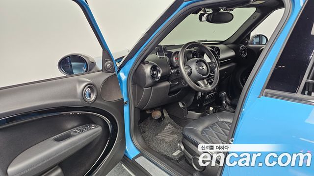 Mini Countryman 2016 — photo 10