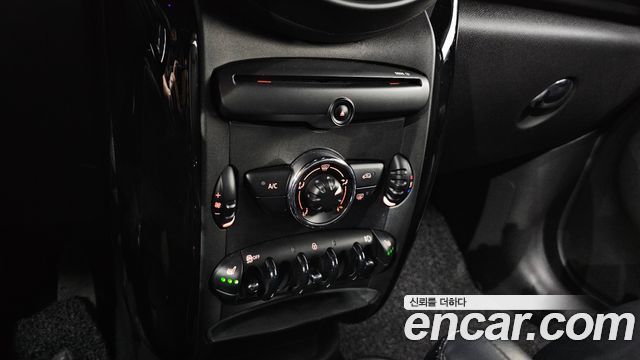 Mini Countryman 2016 — photo 17