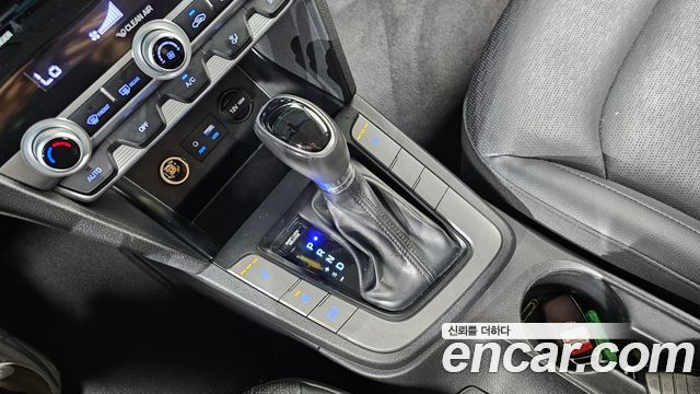 Hyundai AVANTE 2020 — photo 9
