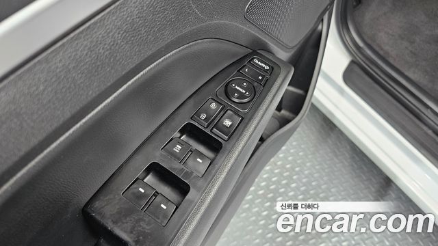 Hyundai AVANTE 2020 — photo 16