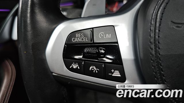 BMW 5-Series 2020 — photo 24