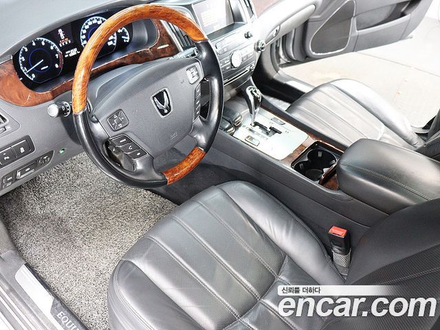 Hyundai Equus 2010 — photo 14
