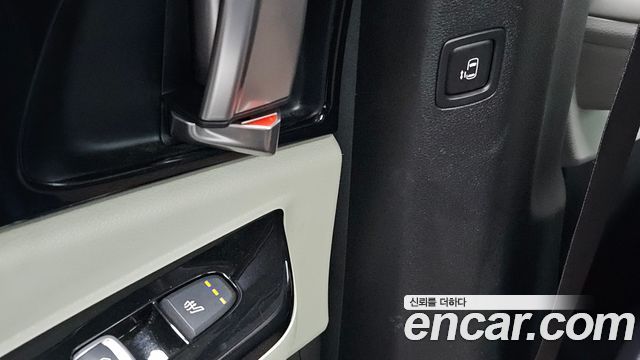 Kia Canival 2021 — photo 19