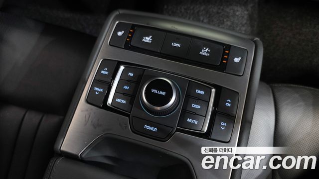 Hyundai Genesis 2015 — photo 19