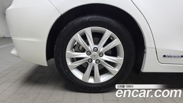 Lexus CT200h 2016 — photo 5