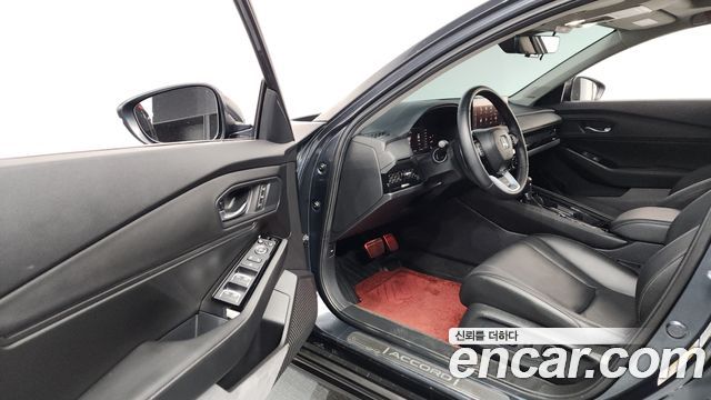 Honda Accord 2023 — photo 10