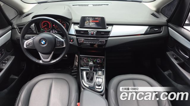 BMW 2-Series 2017 — photo 7