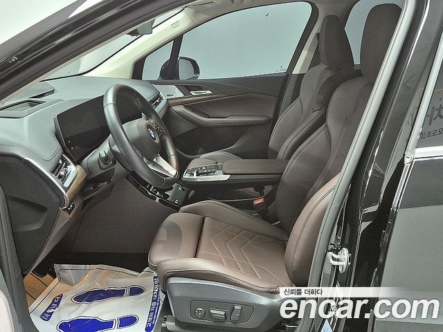 BMW 2-Series 2025 — photo 10