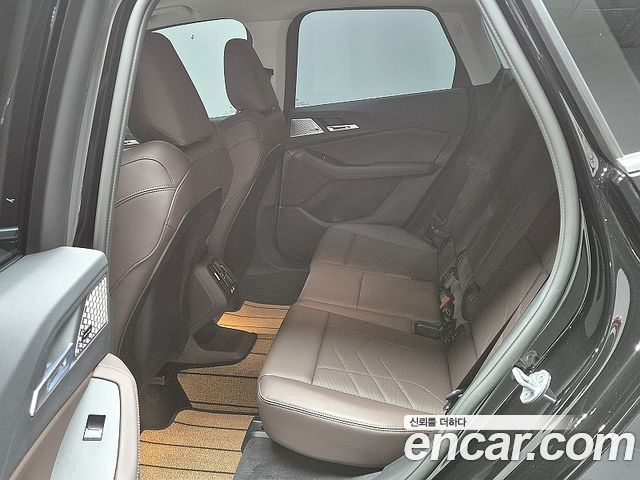 BMW 2-Series 2025 — photo 11
