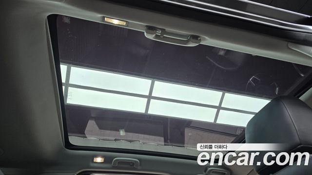 Land Rover Discovery Sport 2017 — photo 21