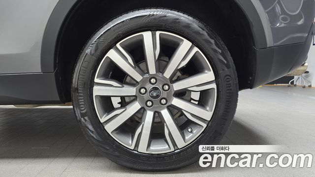 Land Rover Discovery Sport 2017 — photo 7