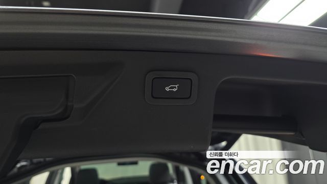 Land Rover Discovery Sport 2017 — photo 29