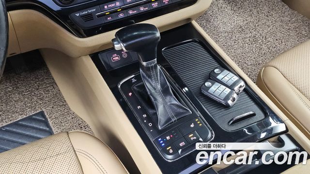 Kia Canival 2018 — photo 9