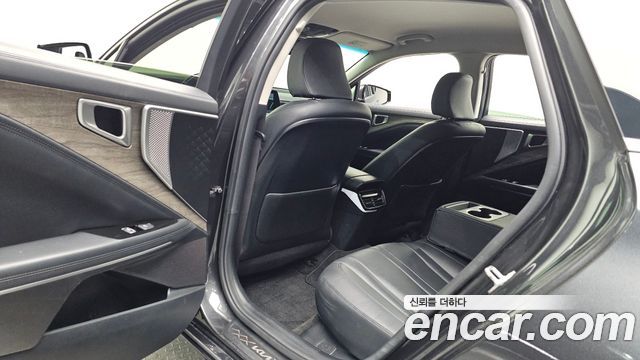 Kia K8 2022 — photo 11
