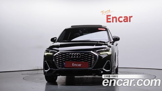 Audi Q3 2023 — photo 3