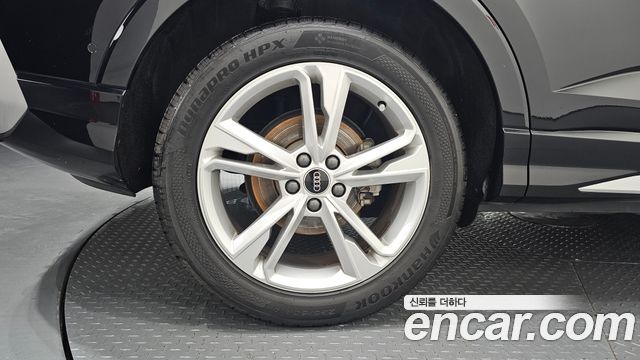 Audi Q3 2023 — photo 5