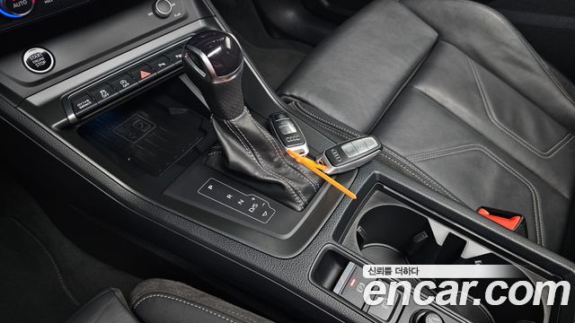 Audi Q3 2023 — photo 12