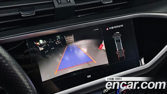 Audi Q3 2023 — photo 22