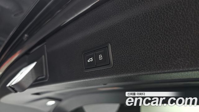 Audi Q3 2023 — photo 24