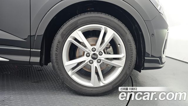 Audi Q3 2023 — photo 7