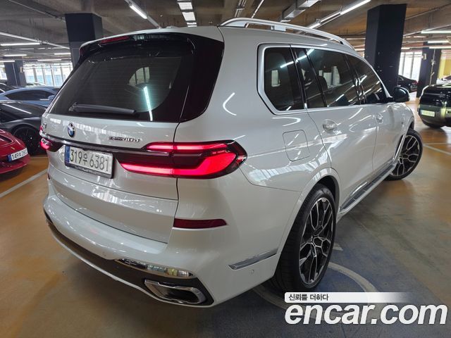 BMW X7 2026 — photo 2