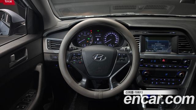 Hyundai Sonata 2015 — photo 13