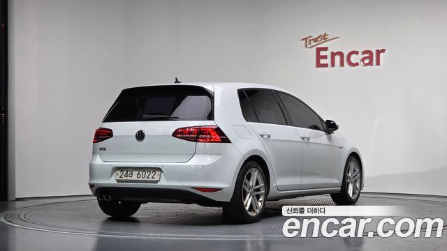 Volkswagen Golf 2015 — photo 2