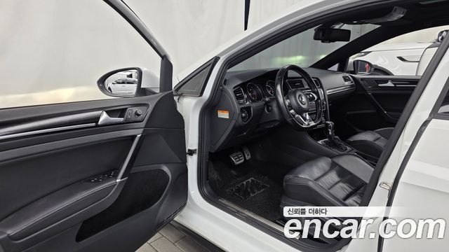 Volkswagen Golf 2015 — photo 10