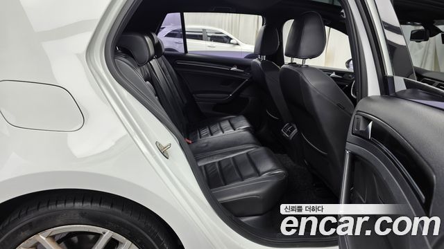 Volkswagen Golf 2015 — photo 12