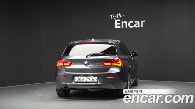 BMW 1-Series 2019 — photo 4
