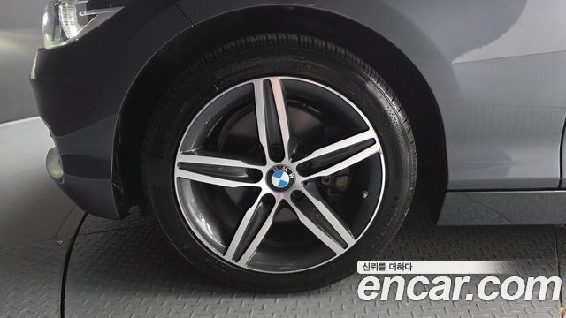 BMW 1-Series 2019 — photo 5