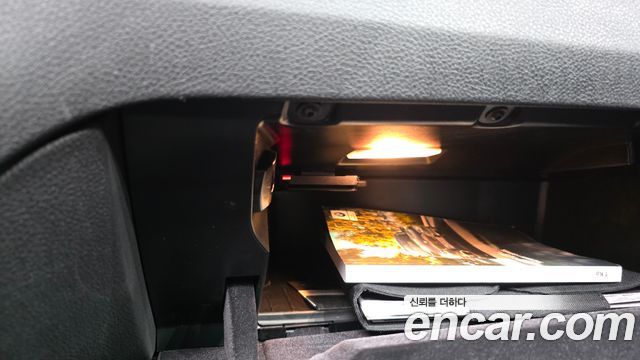 BMW 1-Series 2019 — photo 30