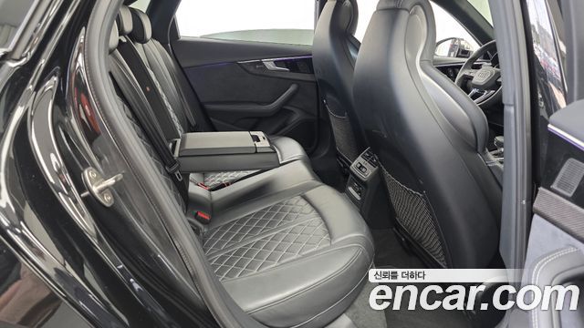 Audi S4 2022 — photo 17