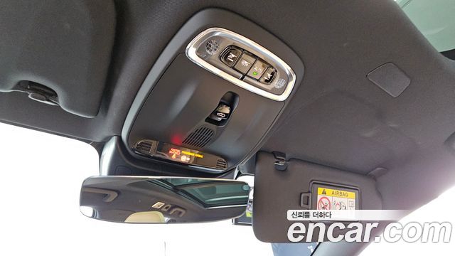 Volvo V60 2022 — photo 32
