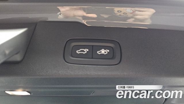 Volvo V60 2022 — photo 33