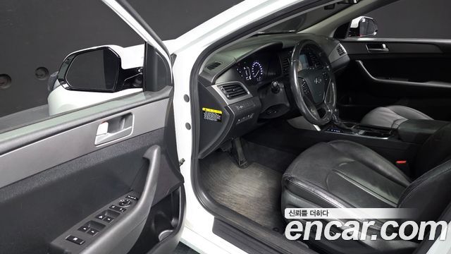 Hyundai Sonata 2015 — photo 13