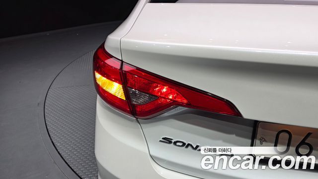 Hyundai Sonata 2015 — photo 9