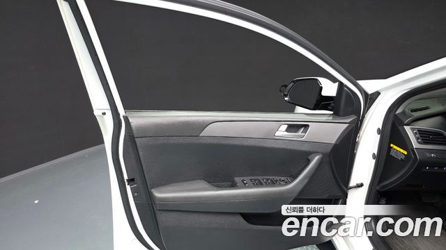 Hyundai Sonata 2015 — photo 14