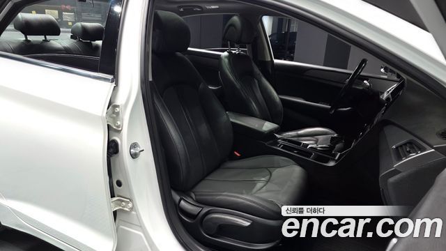 Hyundai Sonata 2015 — photo 16