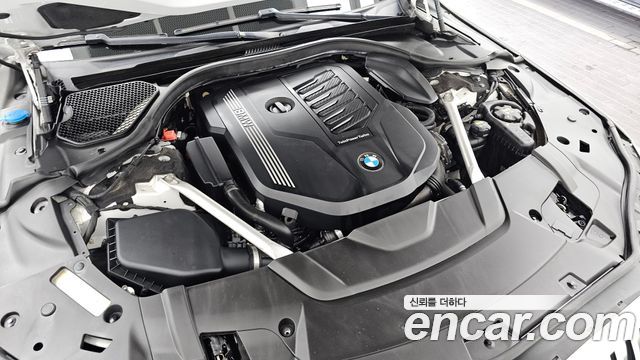 BMW 7-Series 2021 — photo 6