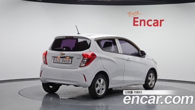 Chevrolet Korea Spark 2017 — photo 2