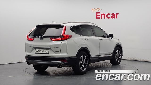 Honda CR-V 2019 — photo 2